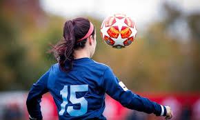 De Opkomst van Voetbal Vrouwen: Een Nieuw Tijdperk in de Sport